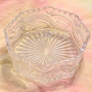 Vintage lead crystal fruit bowl